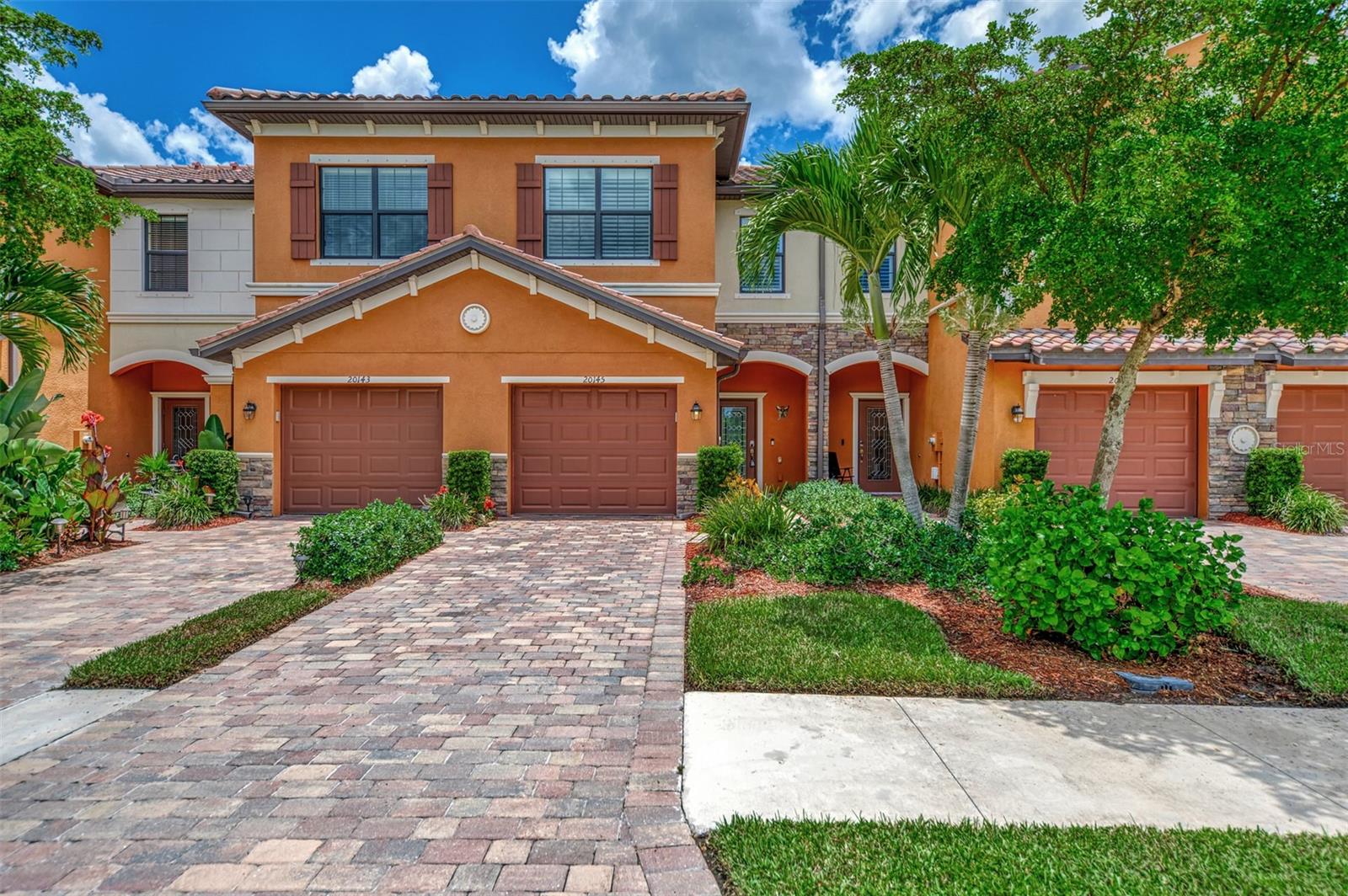 20145 LAGENTE CIR
