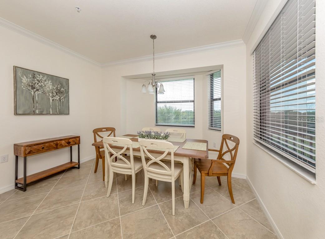 17510 GAWTHROP DR #406
