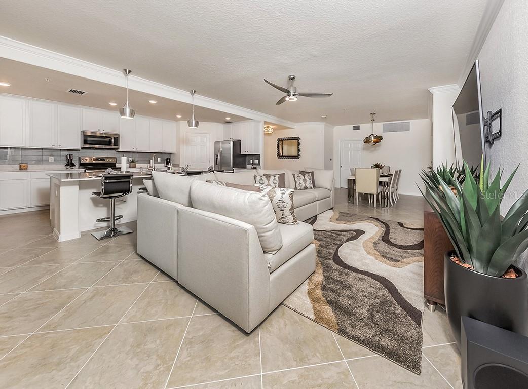 10792 TARFLOWER DR #102