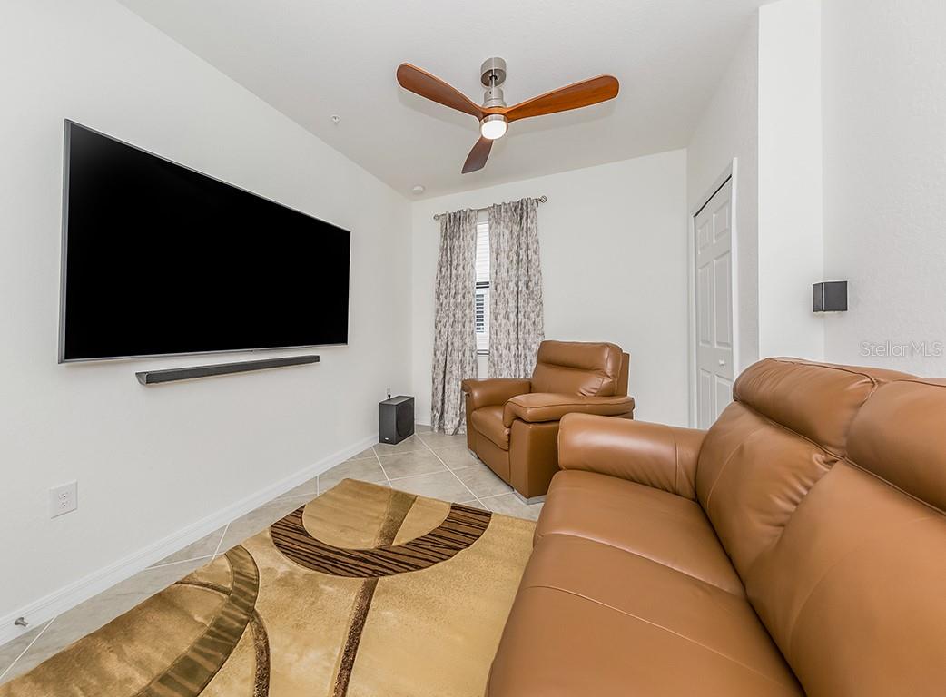 10792 TARFLOWER DR #102