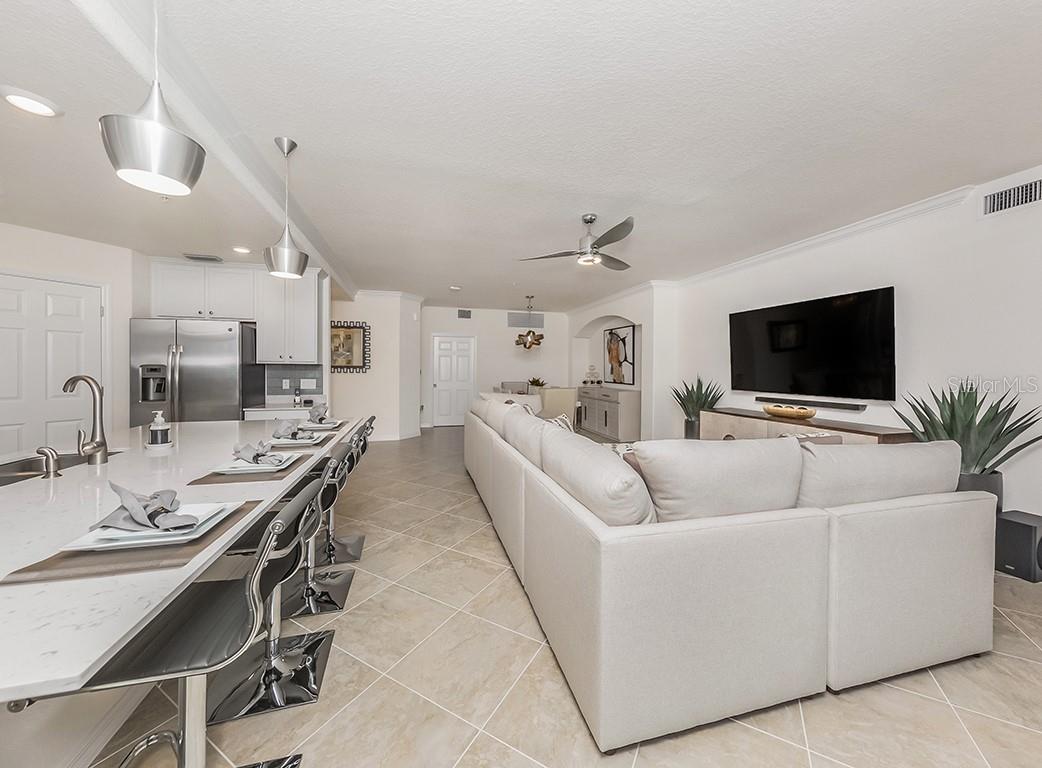 10792 TARFLOWER DR #102