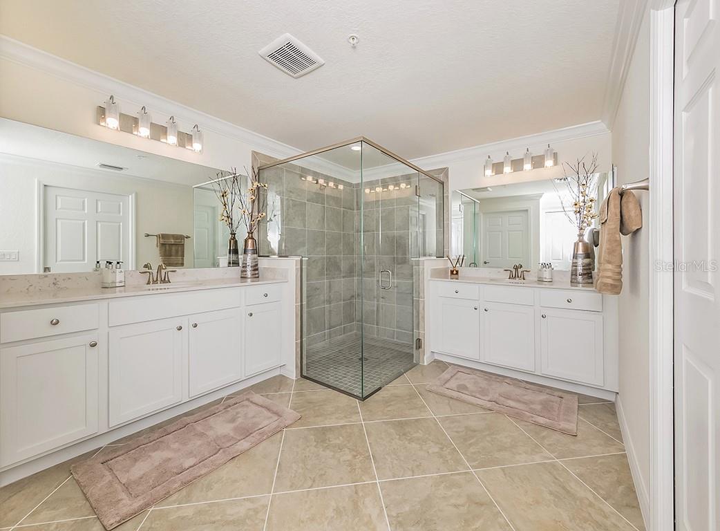 10792 TARFLOWER DR #102