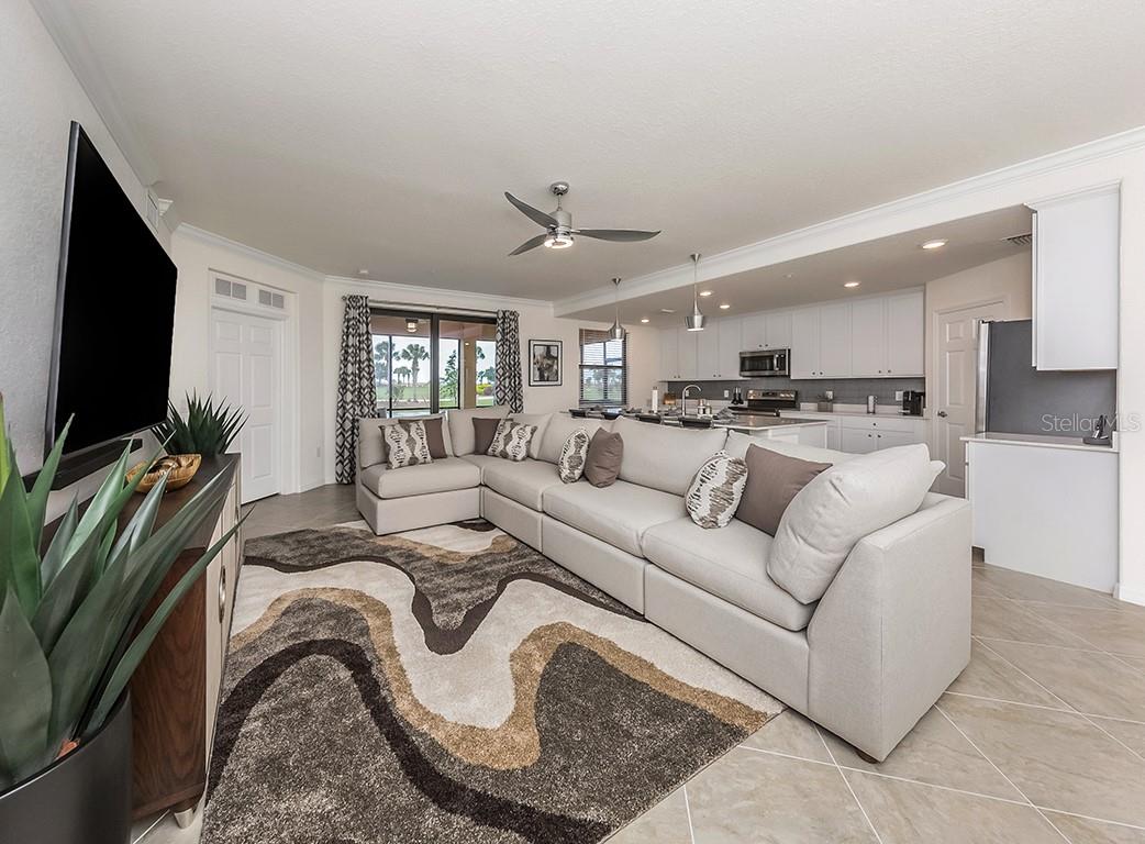 10792 TARFLOWER DR #102