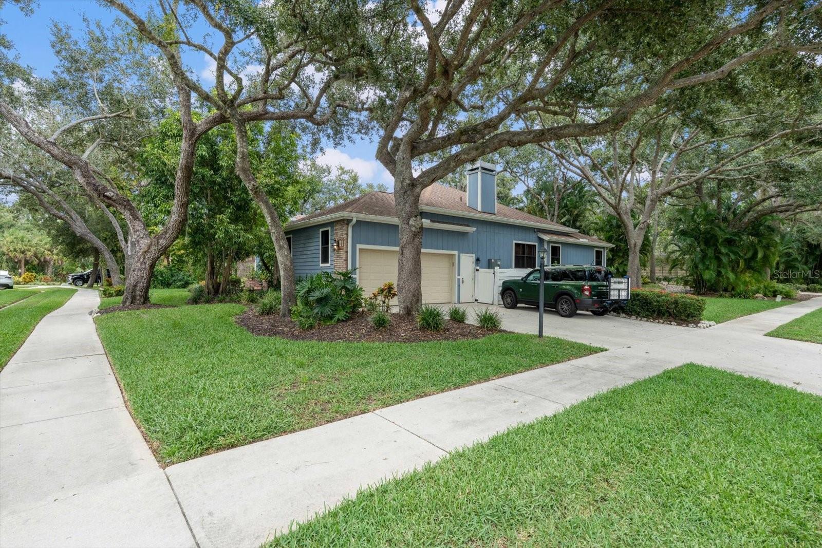 5481 CORK OAK ST