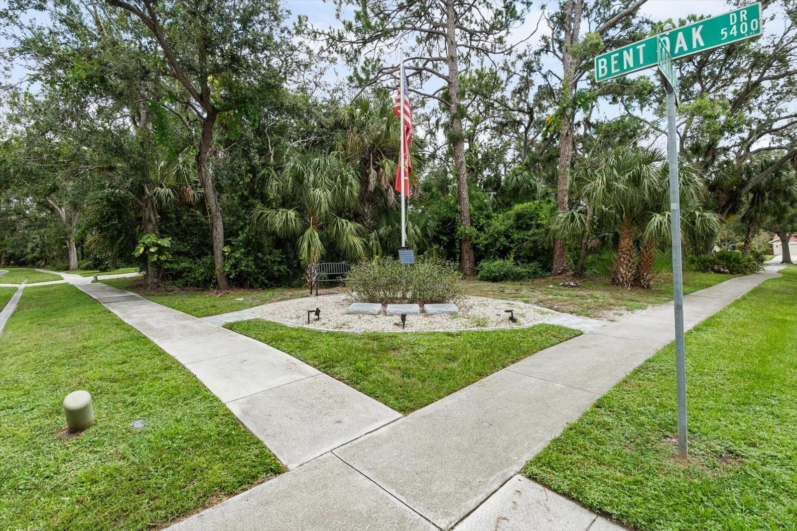 BENT OAK DR