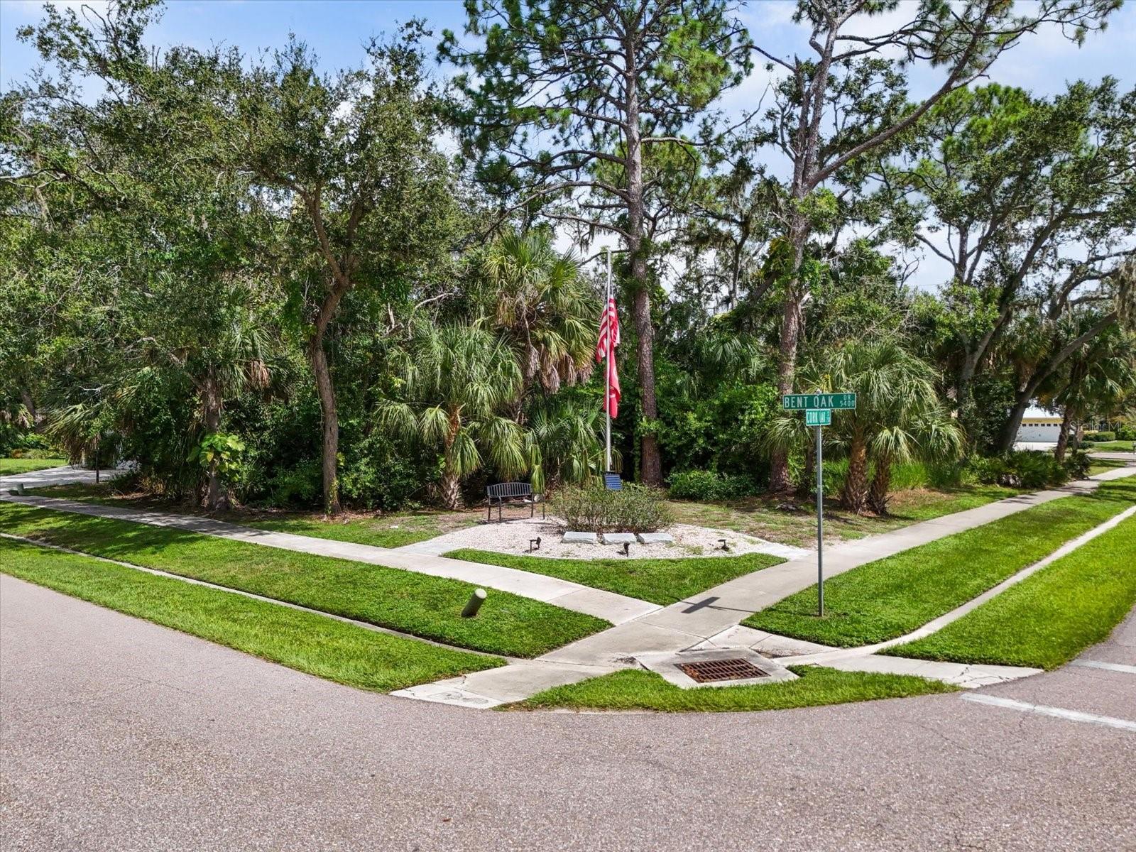 BENT OAK DR