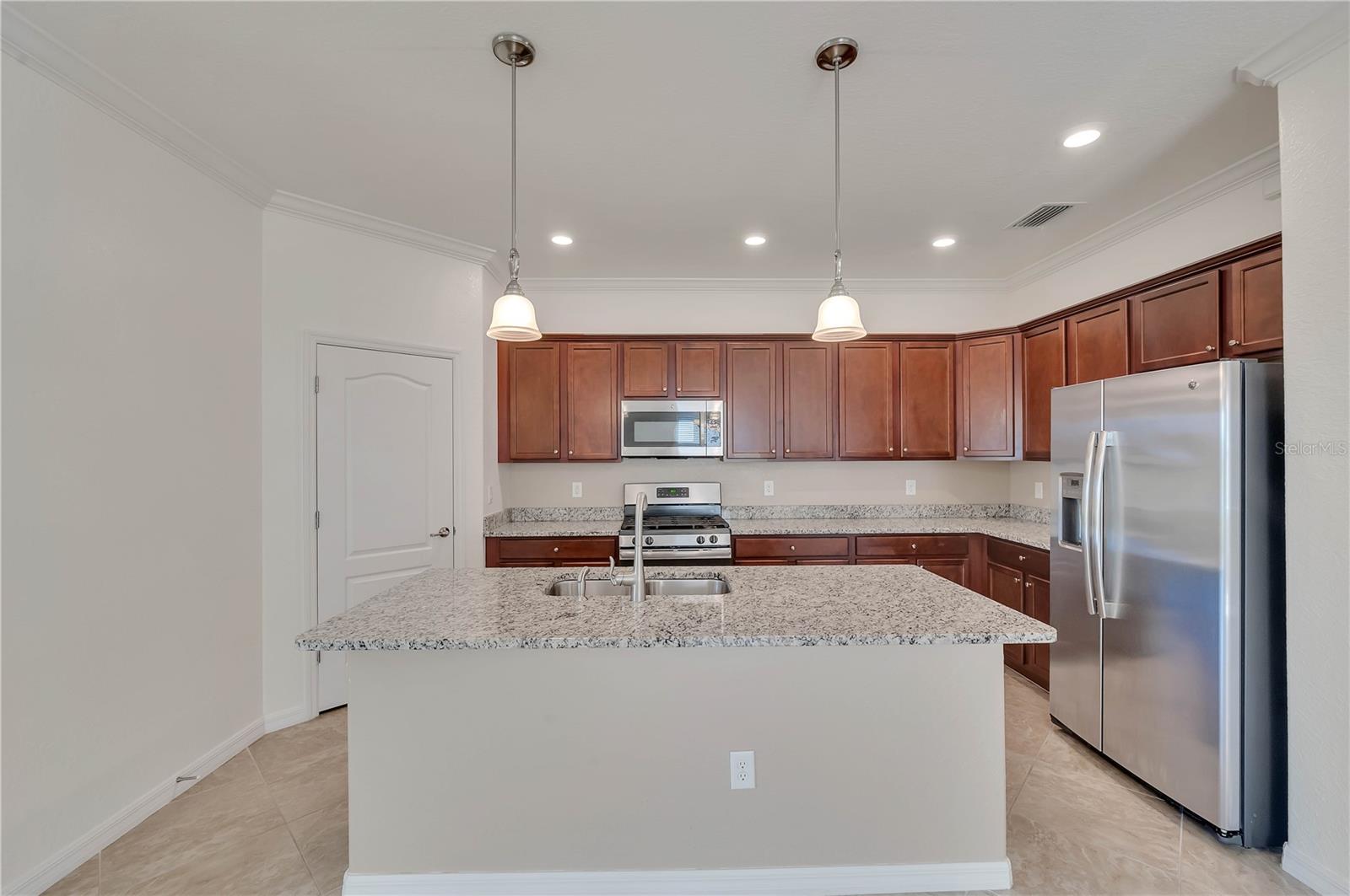 17010 BLUE RIDGE PL