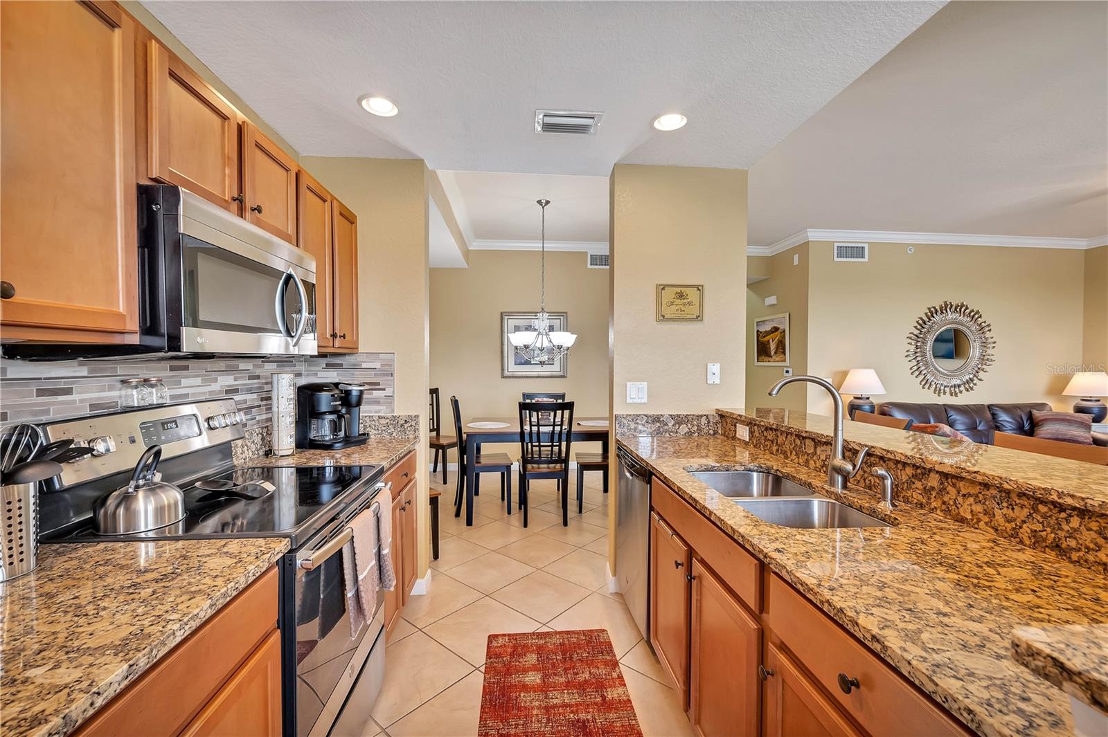 7019 RIVER HAMMOCK DR #202