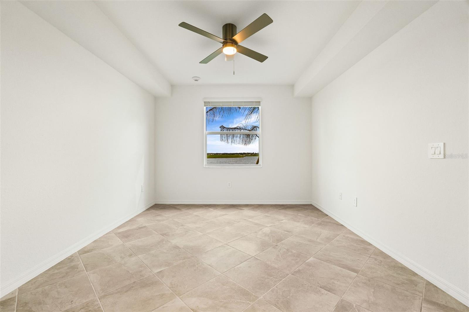 19140 SCALLOP LOOP #105