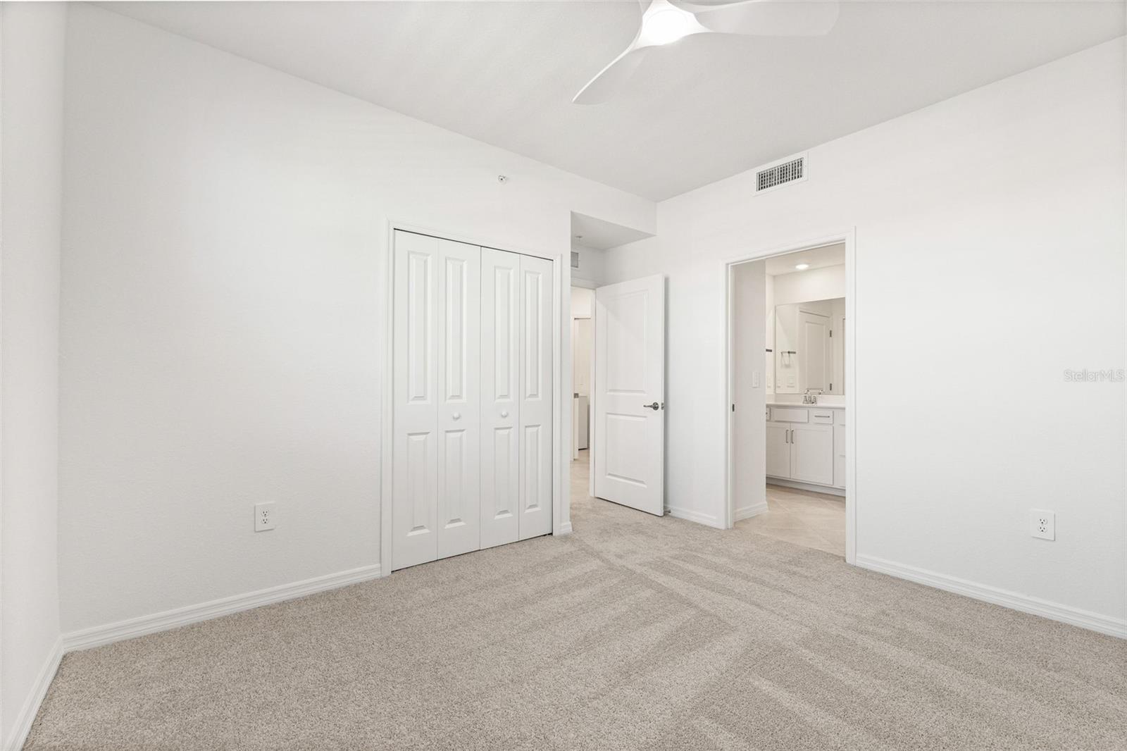 19140 SCALLOP LOOP #208