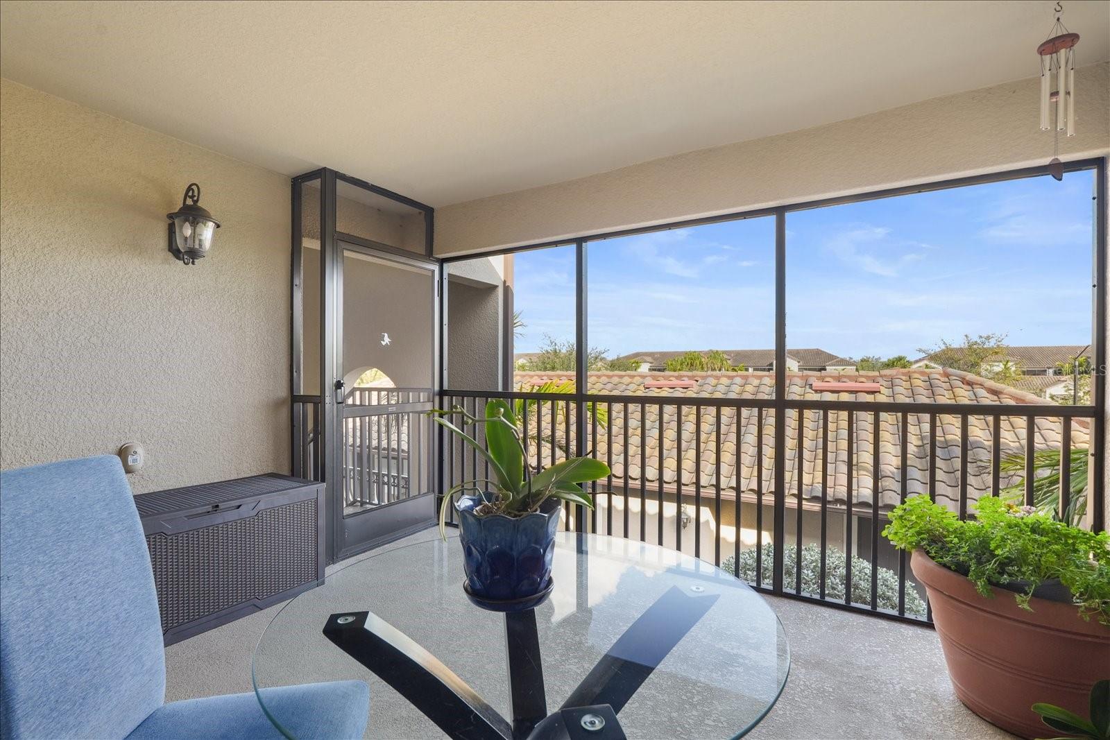 5527 PALMER CIR #205