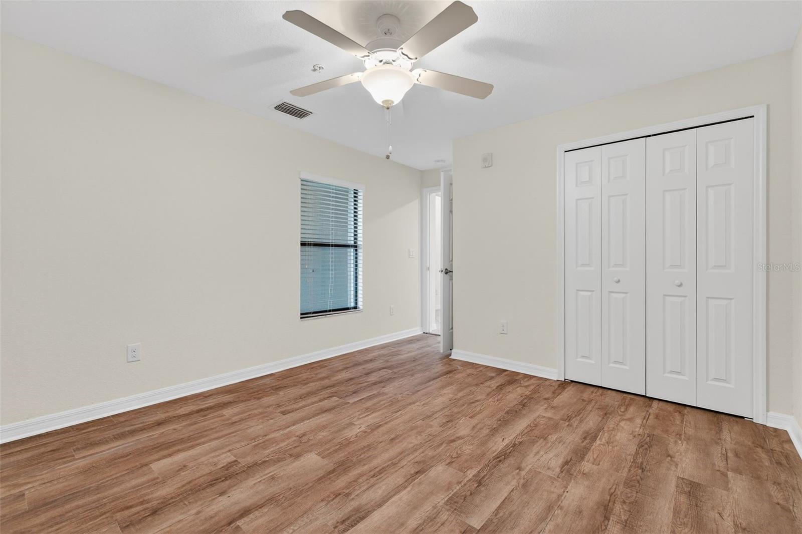 5527 PALMER CIR #205