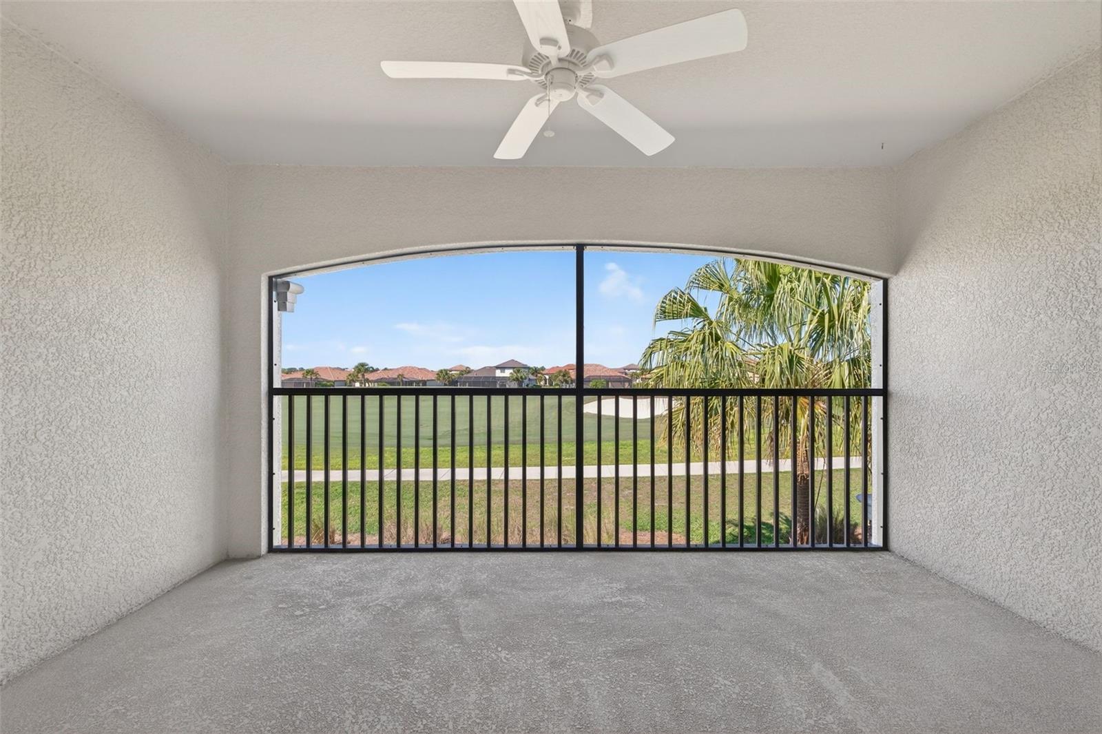 5527 PALMER CIR #205