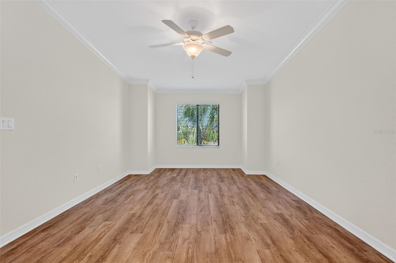 5527 PALMER CIR #205