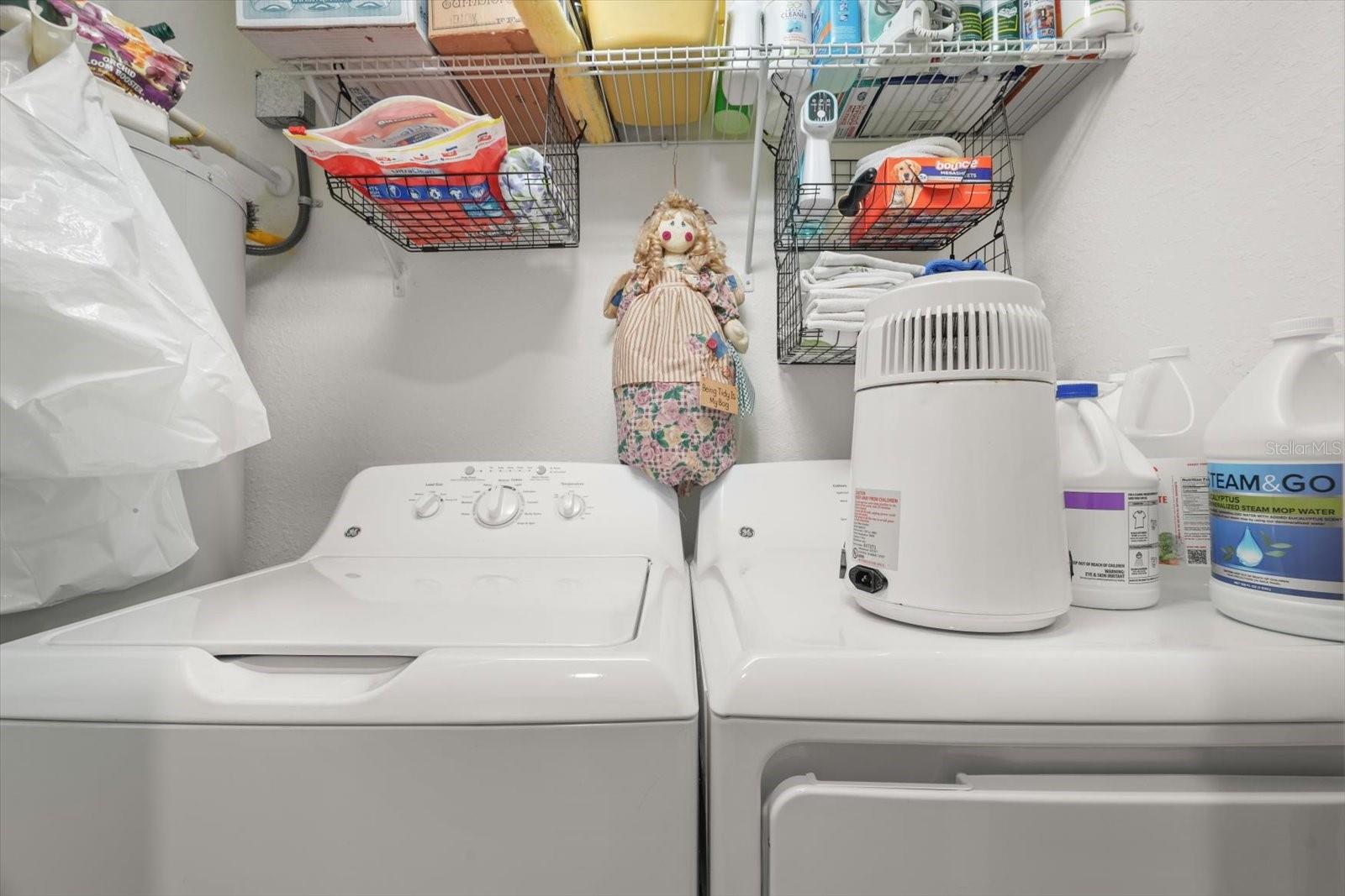 5527 PALMER CIR #205