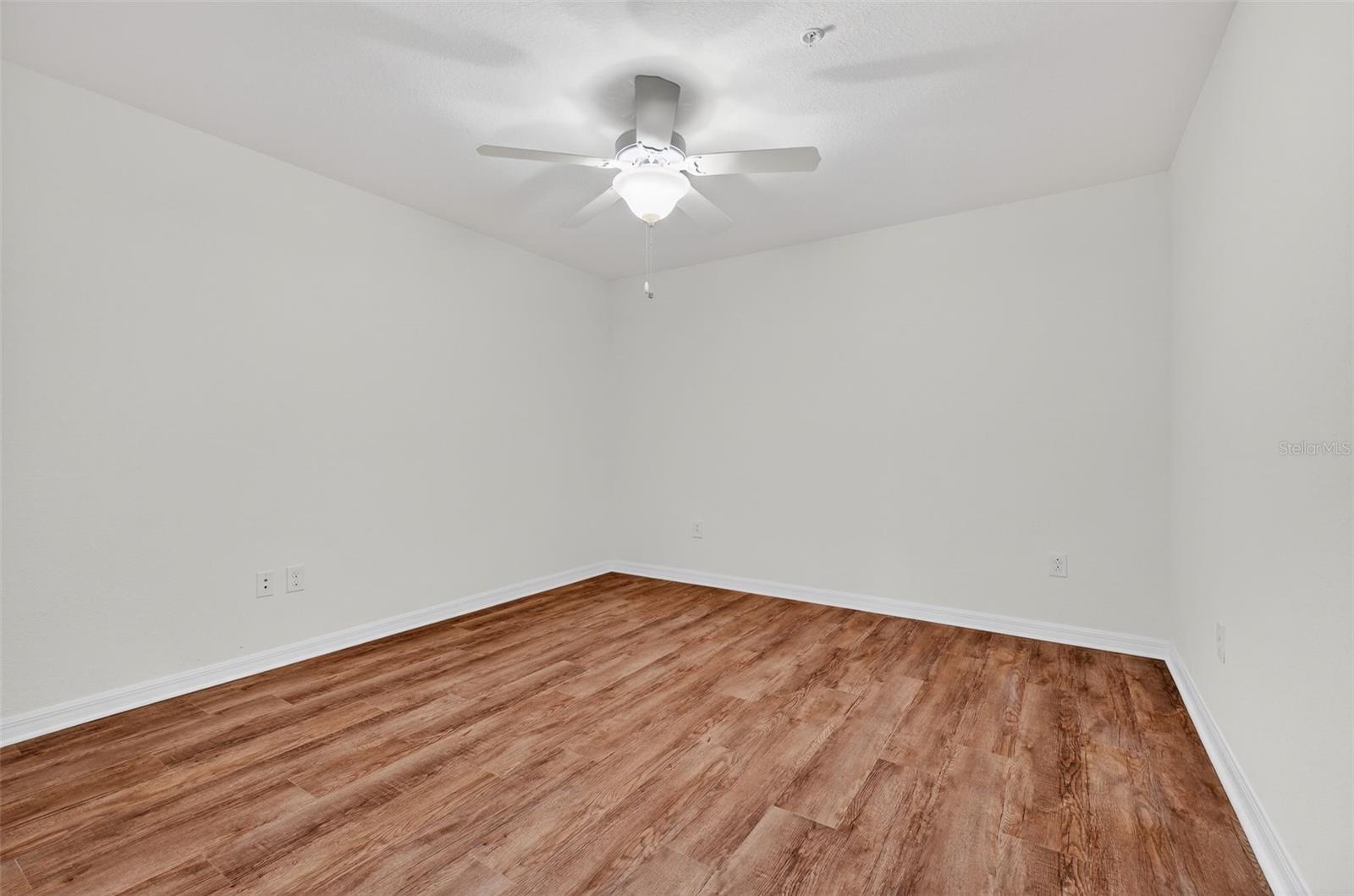 5527 PALMER CIR #205