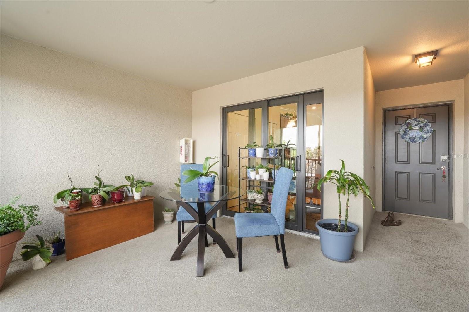 5527 PALMER CIR #205