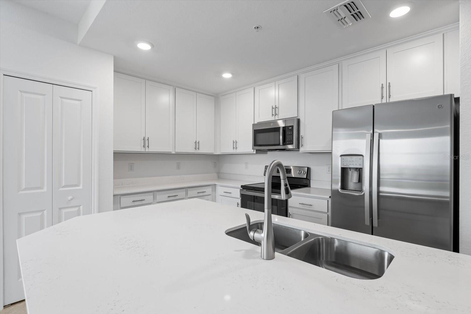 12180 WELLEN GOLF ST #108