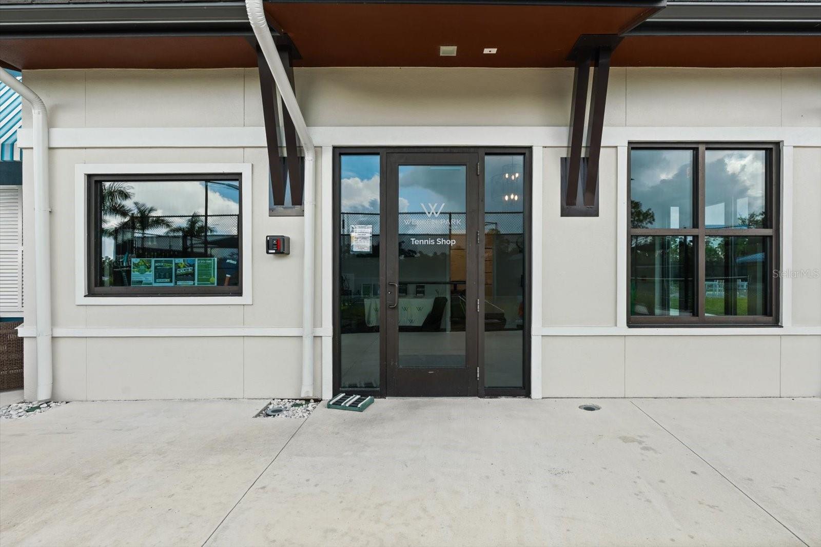 12320 WELLEN GOLF ST #402