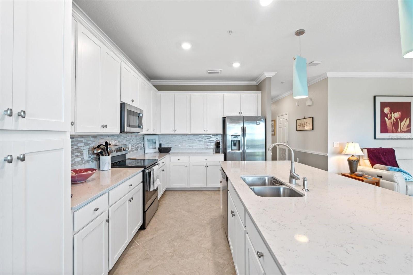 17520 GAWTHROP DR #401