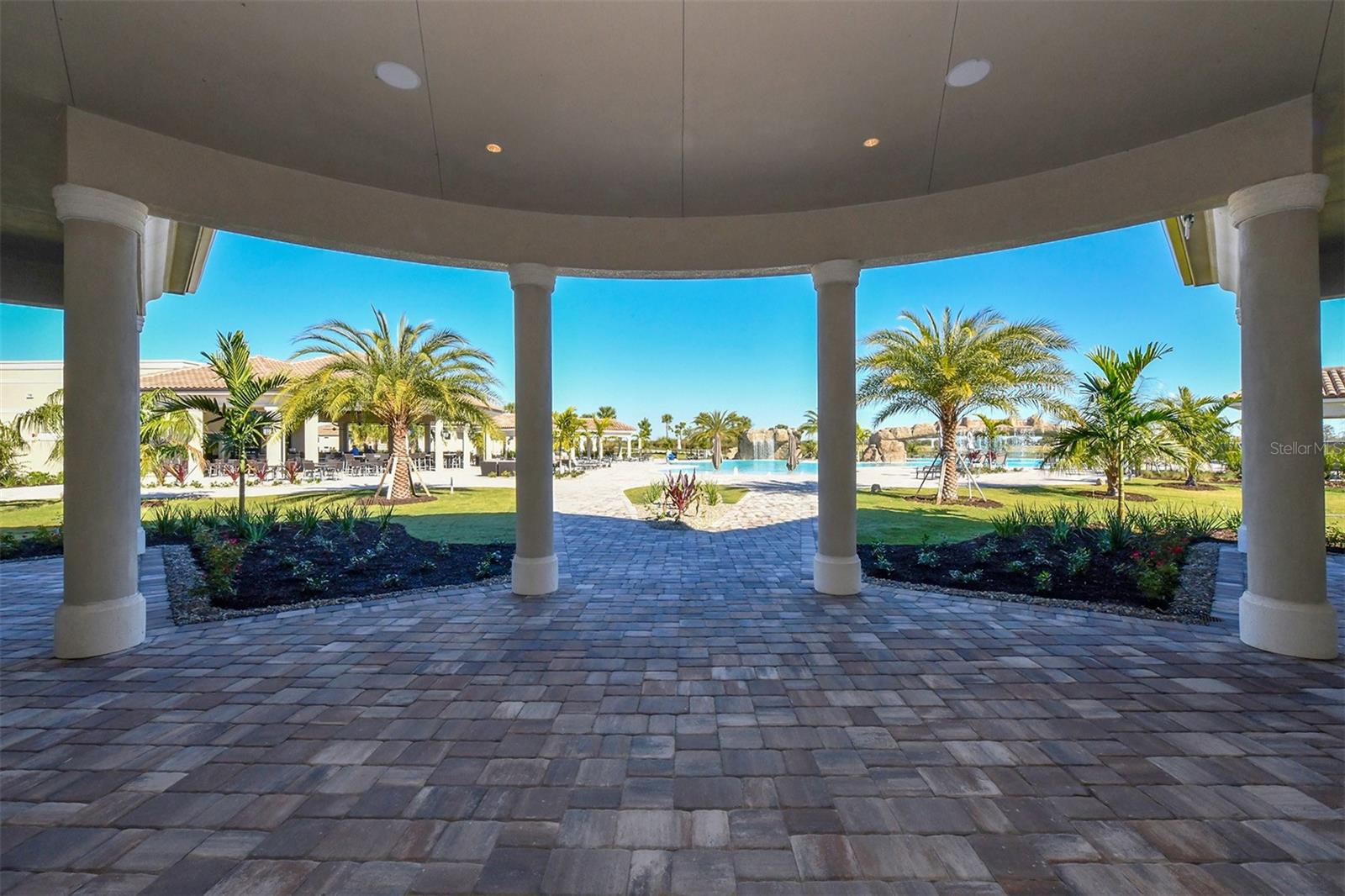 17520 GAWTHROP DR #401