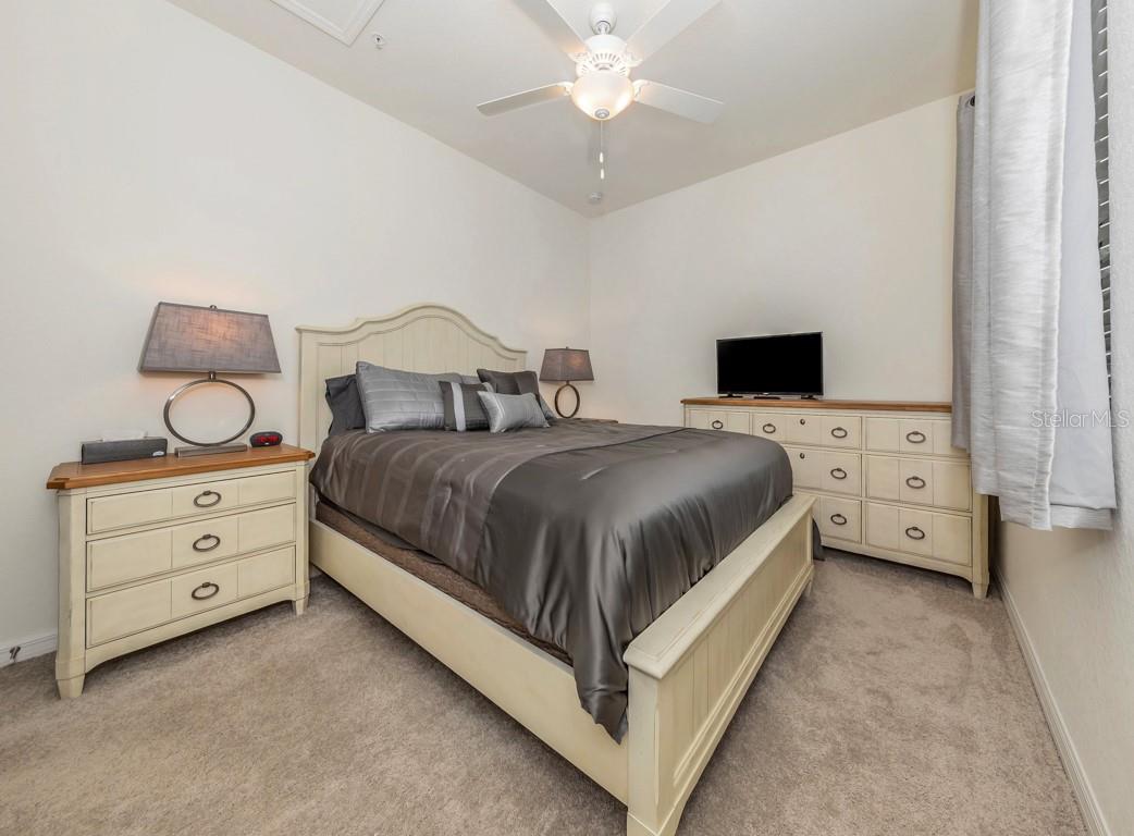 17510 GAWTHROP DR #406