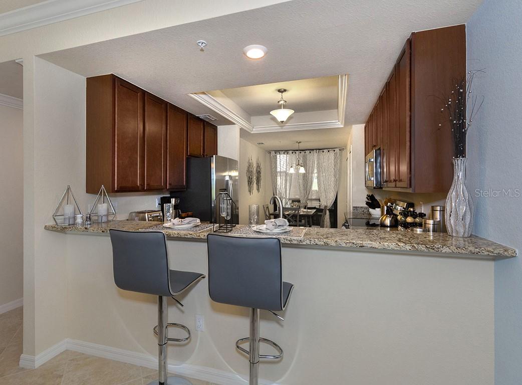 5528 PALMER CIR #105