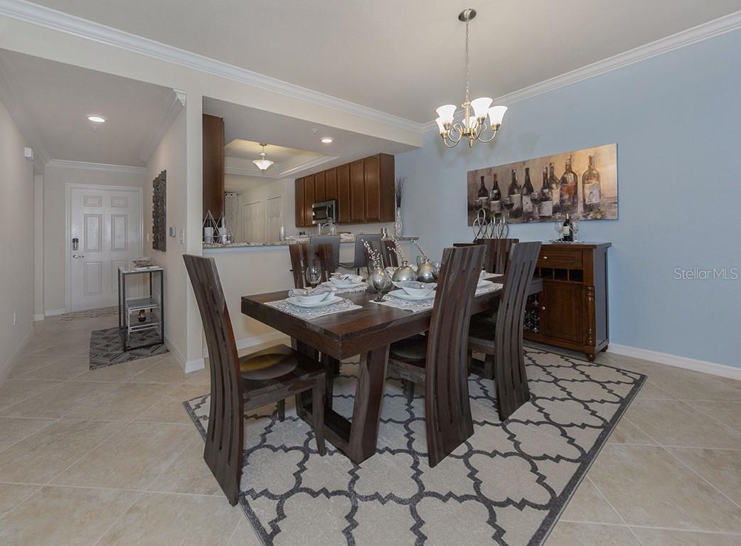 5528 PALMER CIR #105