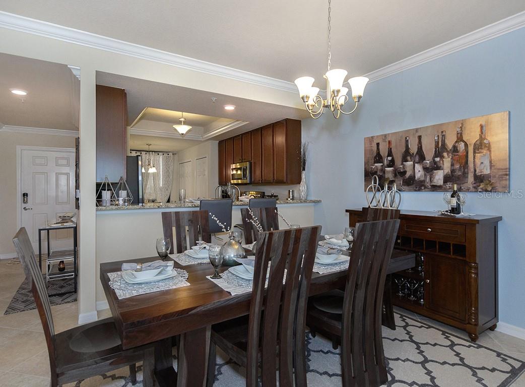 5528 PALMER CIR #105