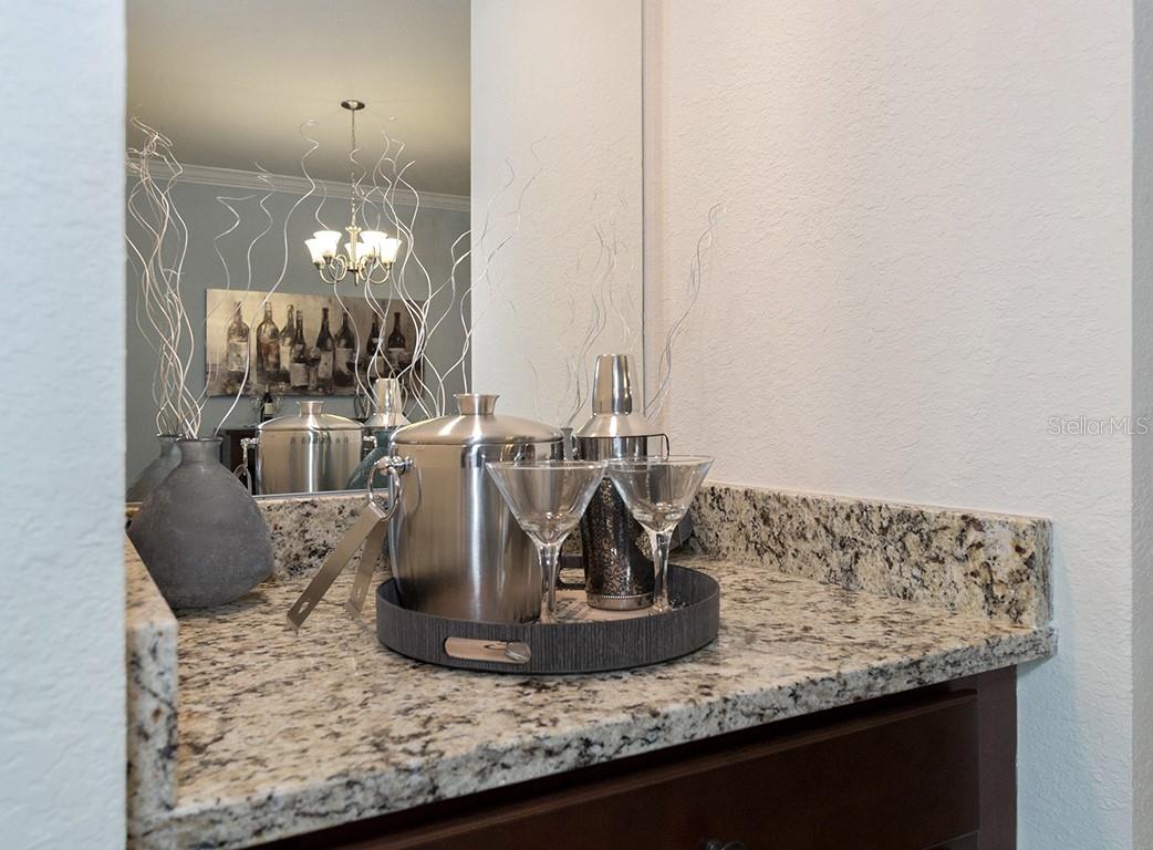 5528 PALMER CIR #105