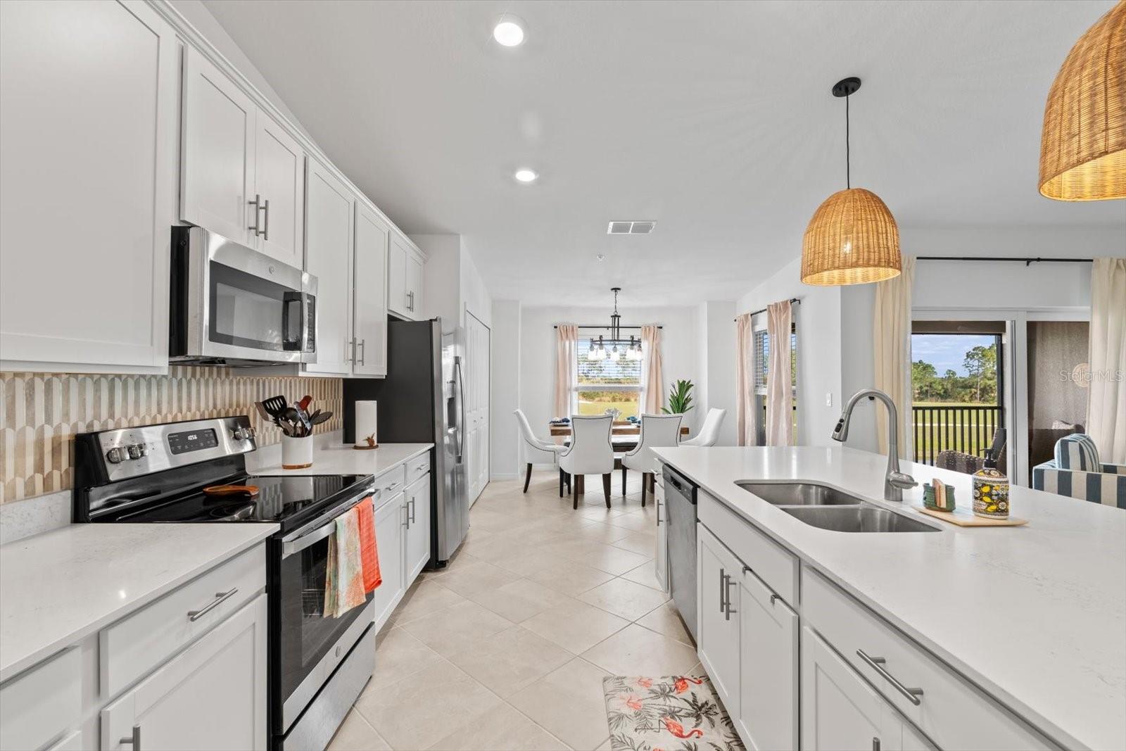 12440 WELLEN GOLF ST #204