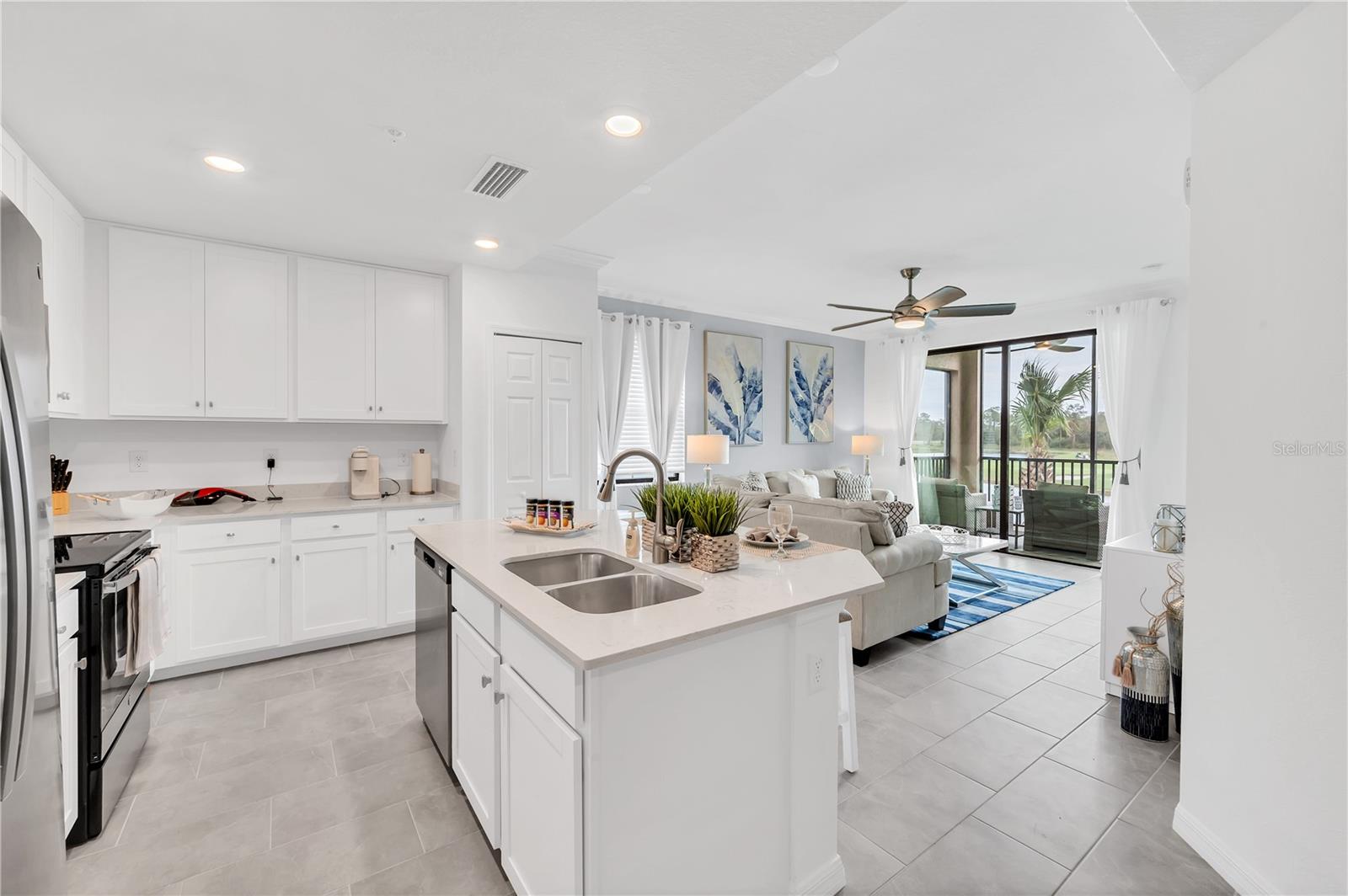 18114 GAWTHROP DR #201