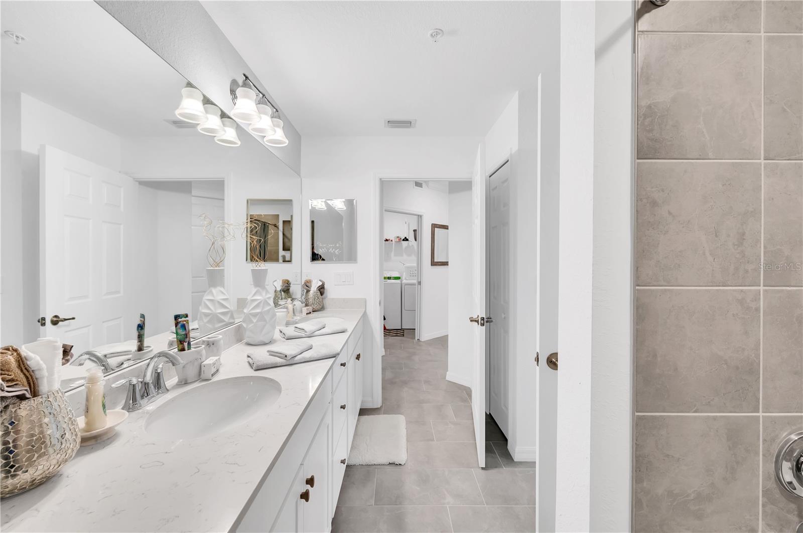 18114 GAWTHROP DR #201