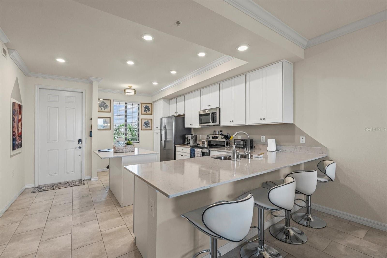 17810 GAWTHROP DR #304