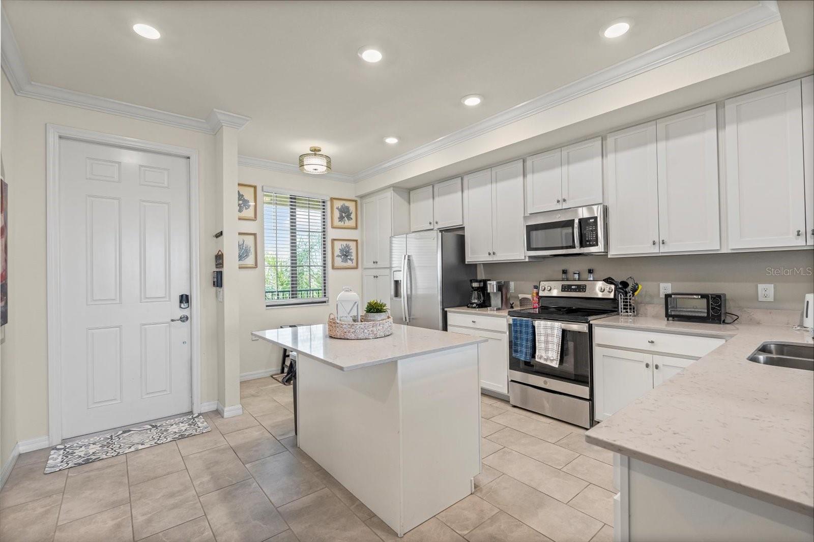 17810 GAWTHROP DR #304