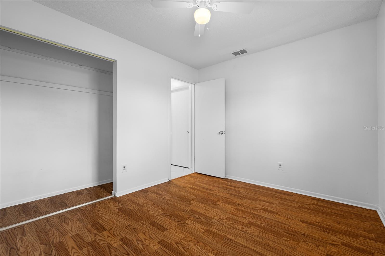 2814 20TH AVENUE DR W