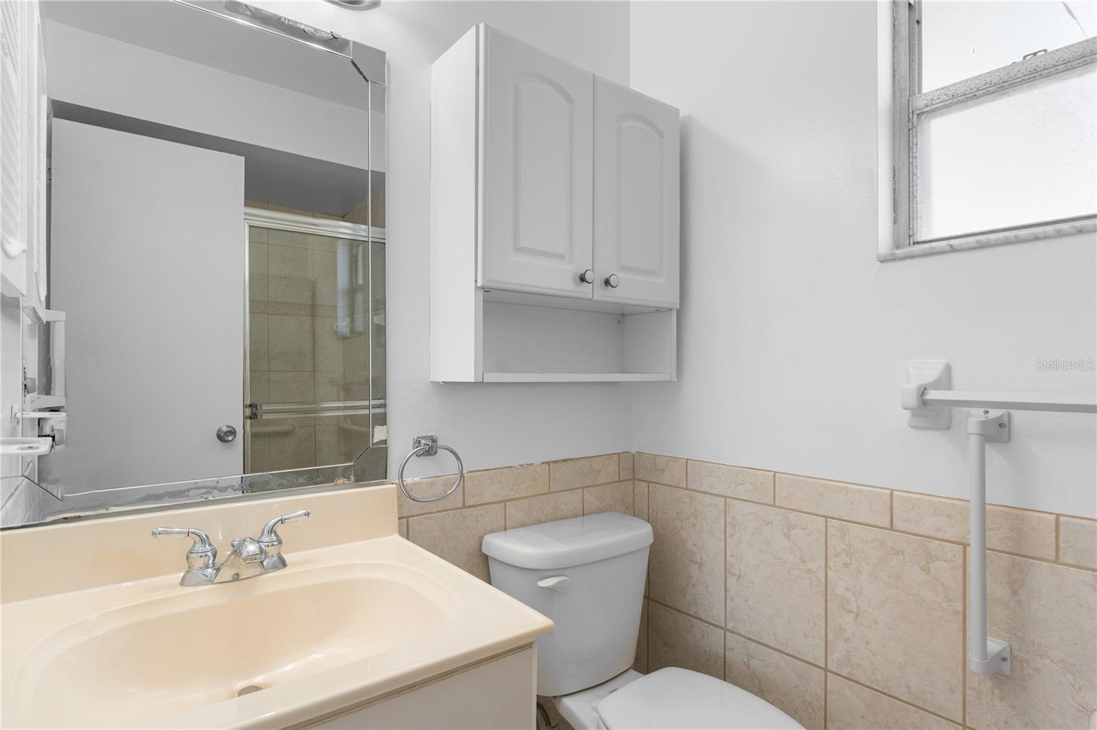 2814 20TH AVENUE DR W