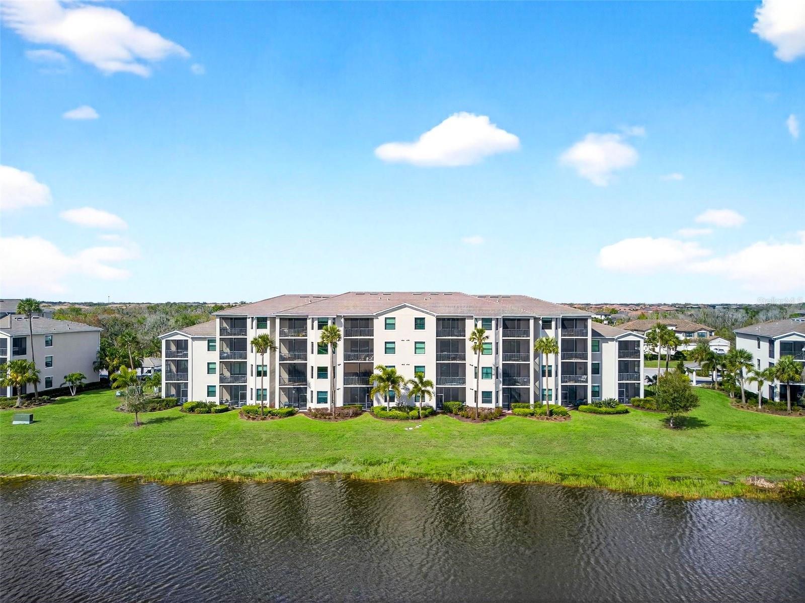 17520 GAWTHROP DR #401