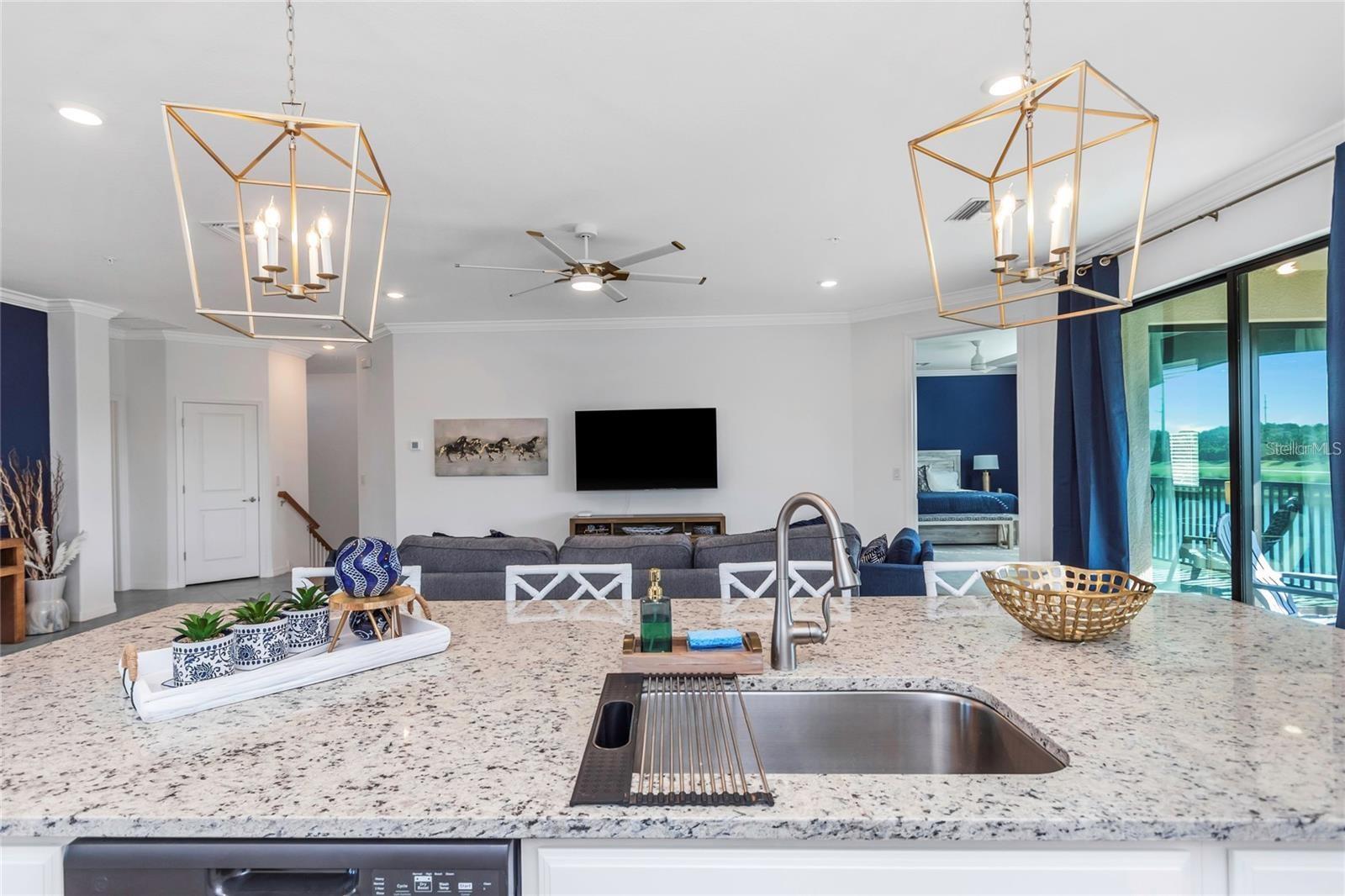 6005 WORSHAM LN #103