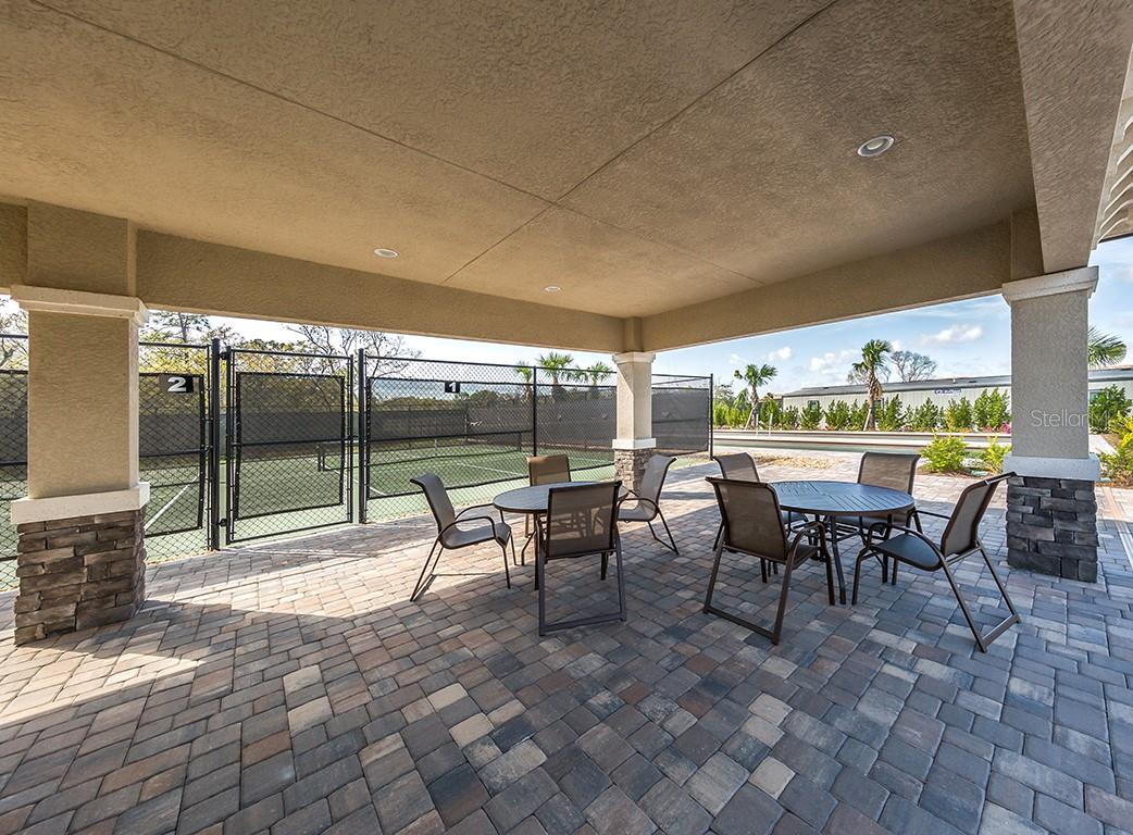 5577 PALMER CIR #201