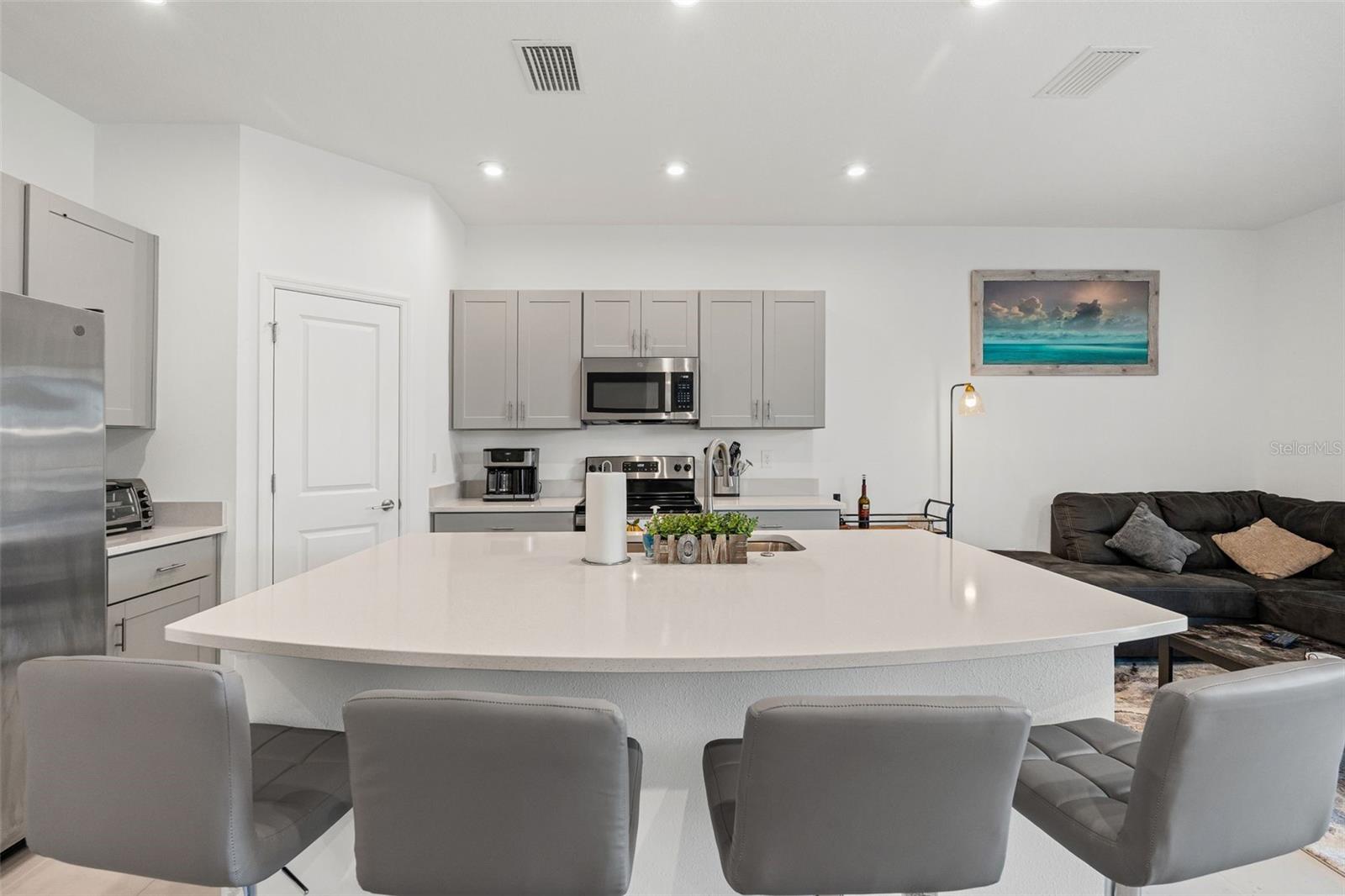 5725 HAVEN TER