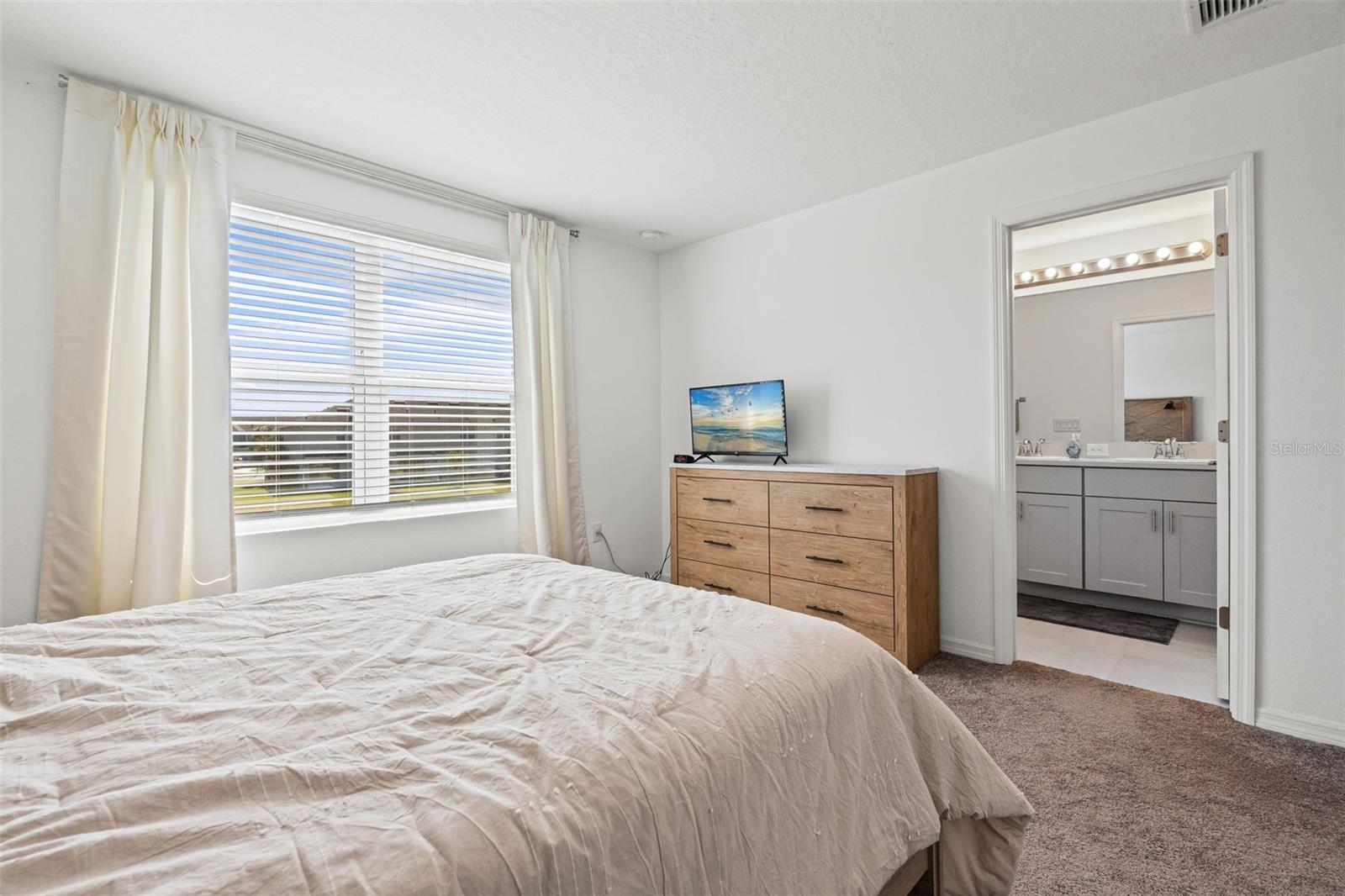 5725 HAVEN TER