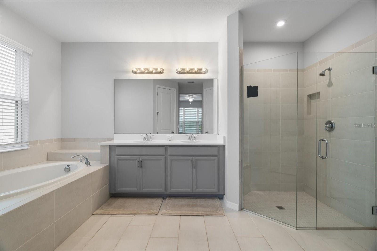 6312 LAURELCREST GLN