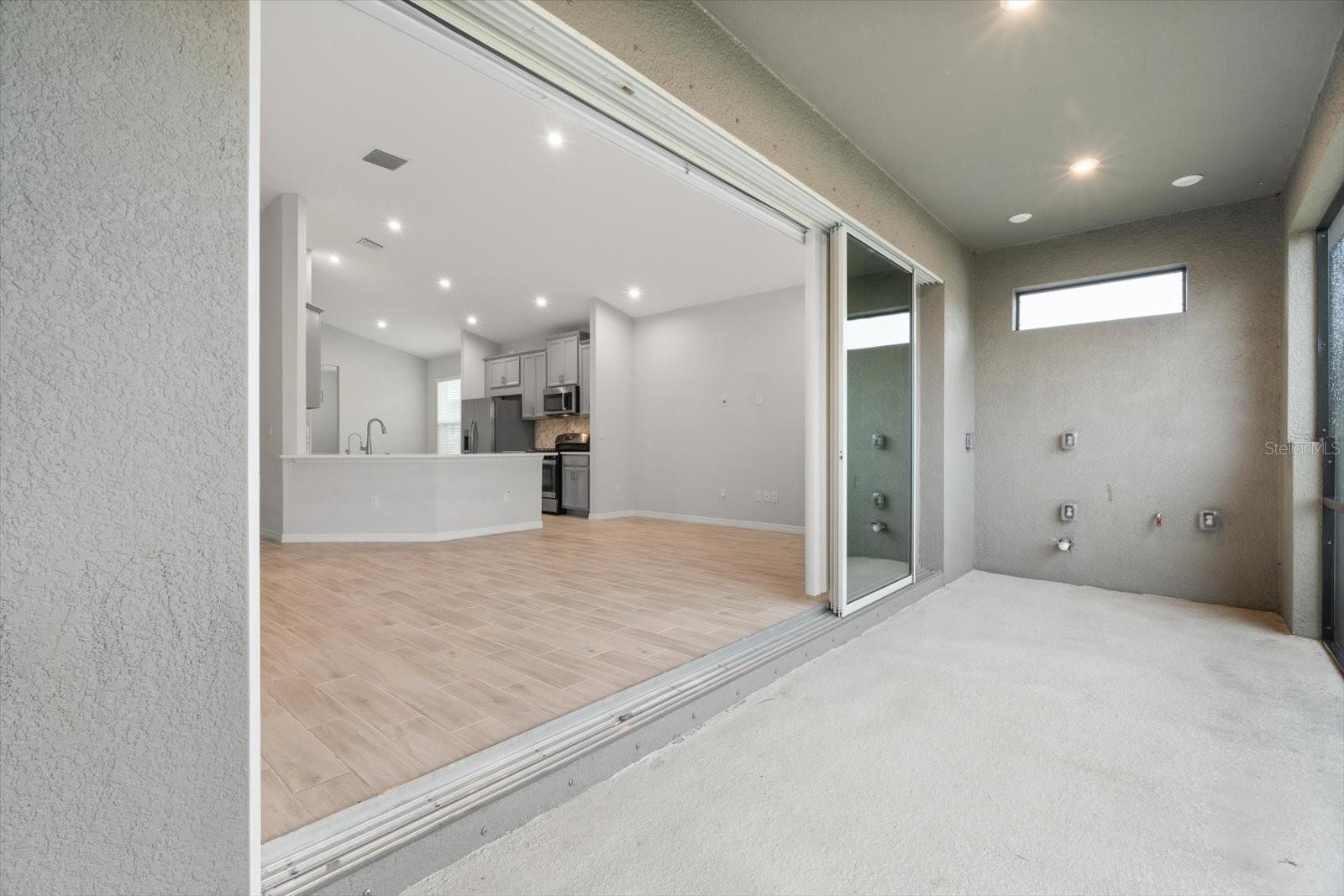 6312 LAURELCREST GLN