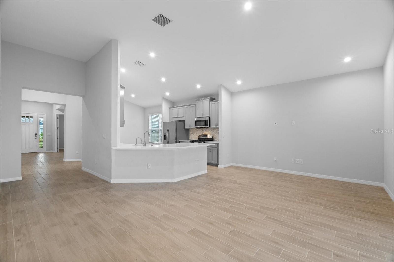 6312 LAURELCREST GLN