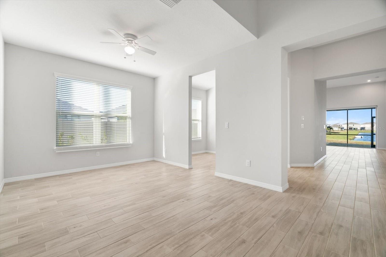 6312 LAURELCREST GLN