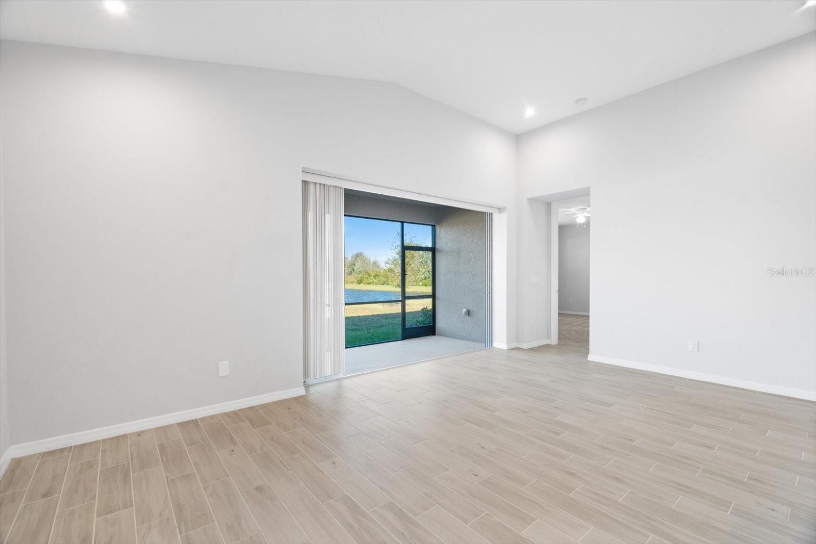 6312 LAURELCREST GLN