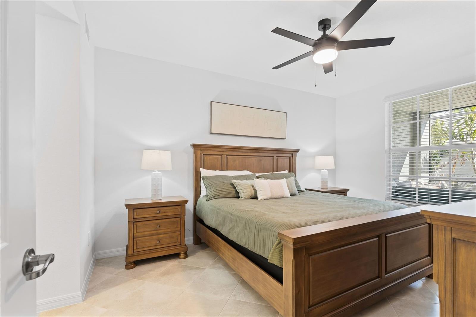 19015 SCALLOP LOOP #106