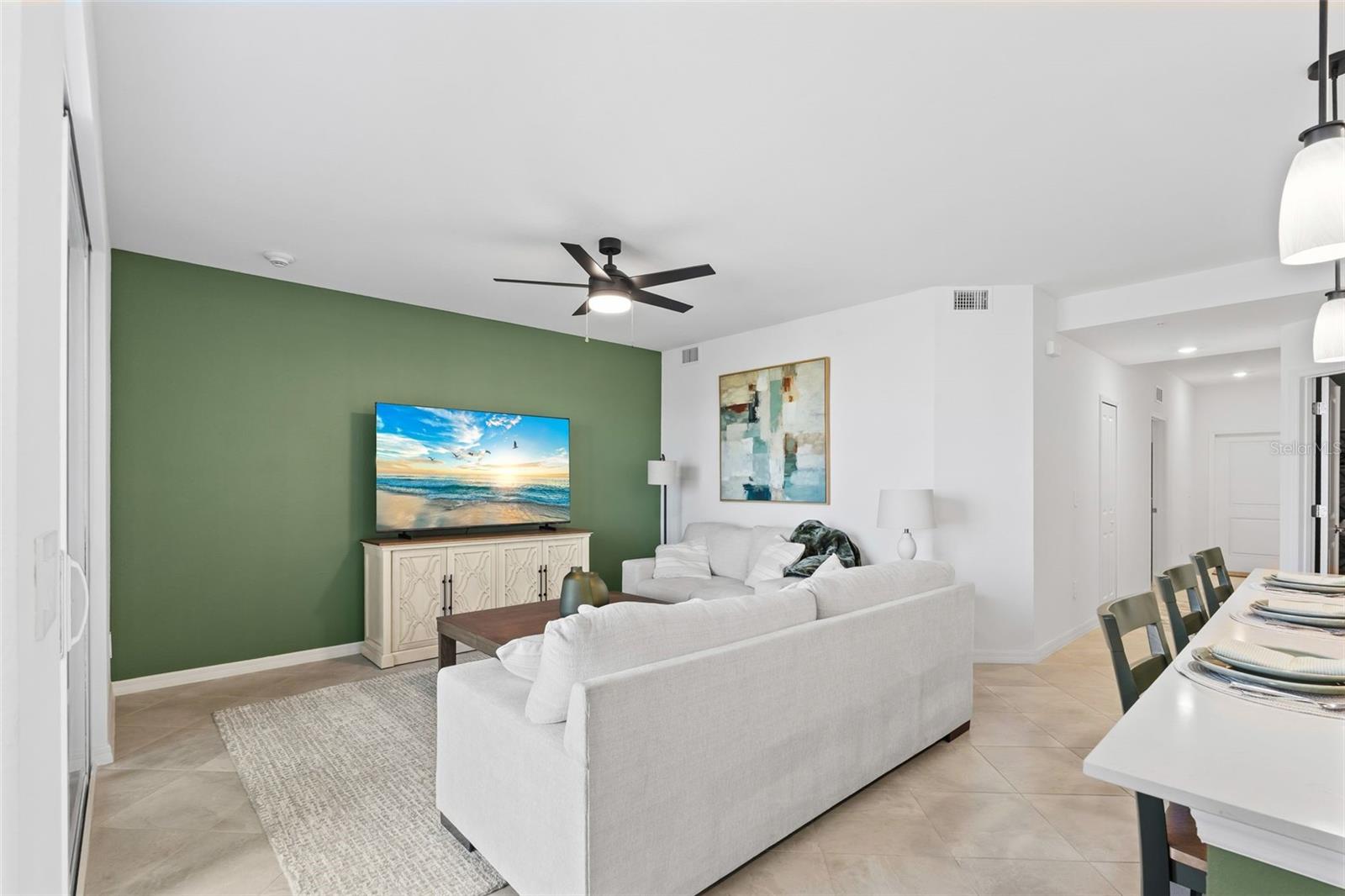 19015 SCALLOP LOOP #106