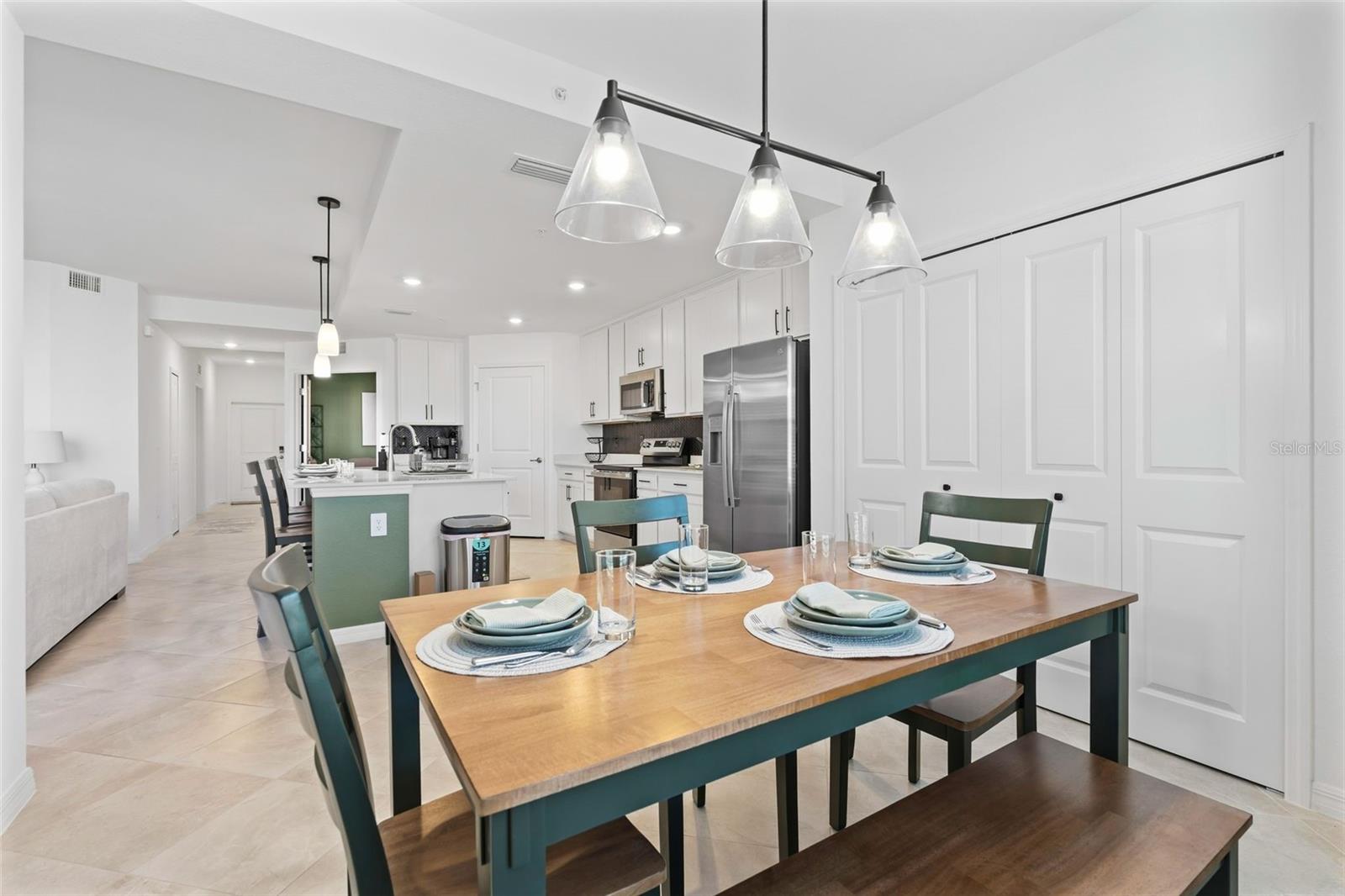 19015 SCALLOP LOOP #106